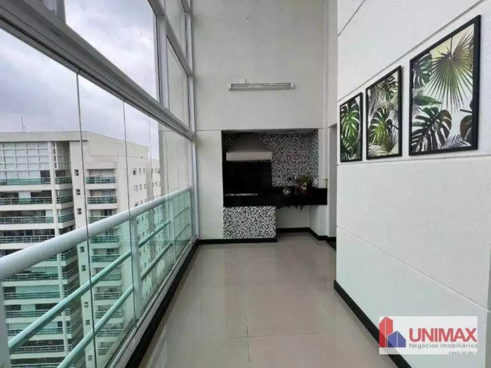 Apartamento para alugar com 3 quartos, 202m² - Foto 2