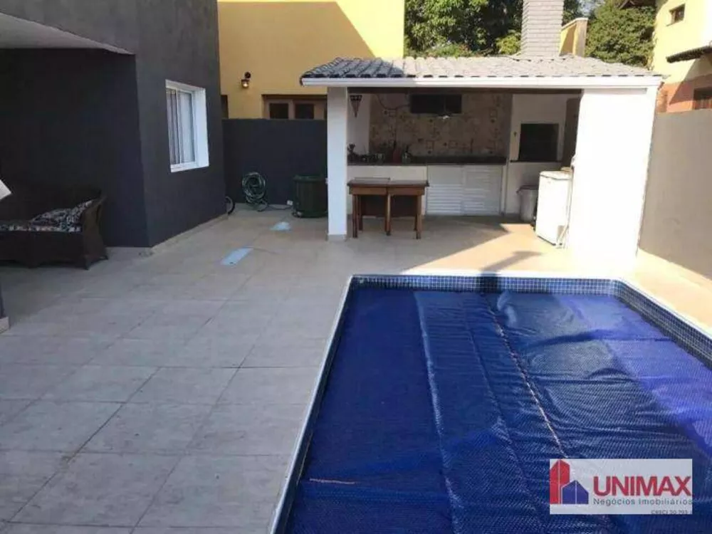 Casa de Condomínio à venda com 3 quartos, 250m² - Foto 1