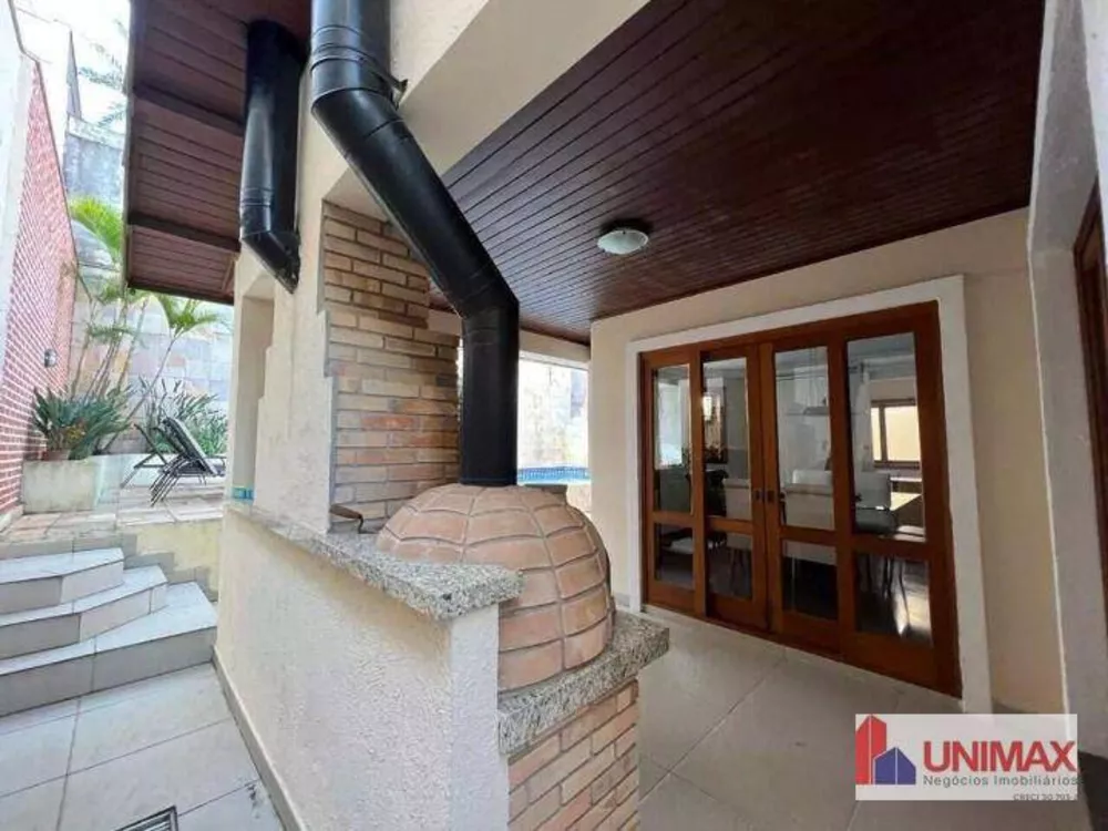 Casa de Condomínio à venda com 4 quartos, 334m² - Foto 5