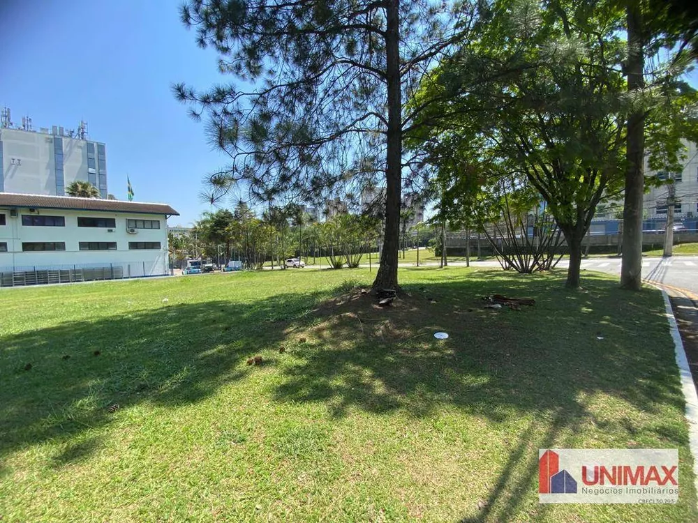 Loteamento e Condomínio, 1740 m² - Foto 11