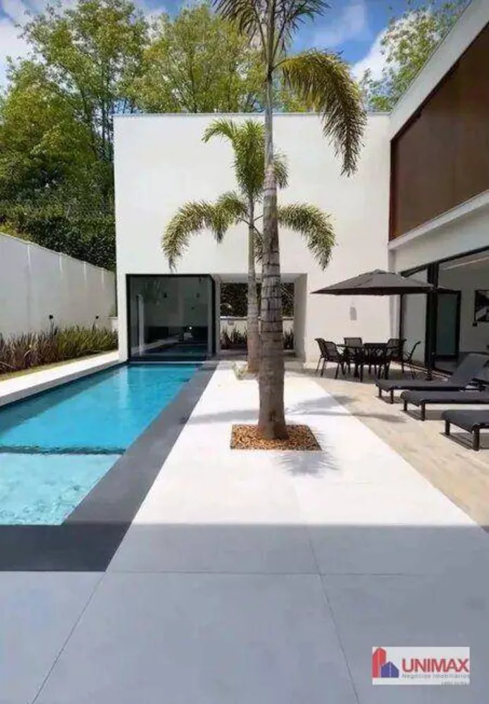 Casa de Condomínio à venda com 7 quartos, 750m² - Foto 1