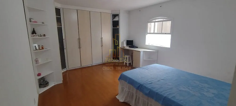 Casa, 3 quartos, 211 m² - Foto 2
