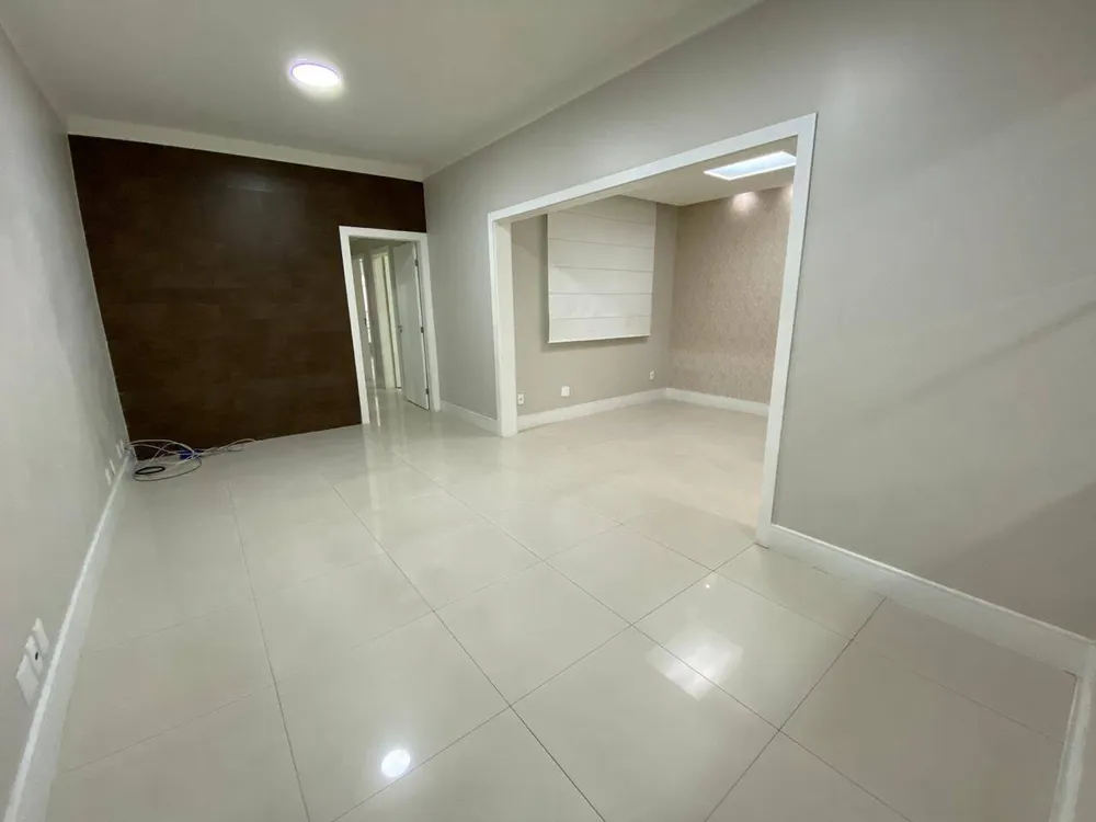 Apartamento, 3 quartos, 105 m² - Foto 2