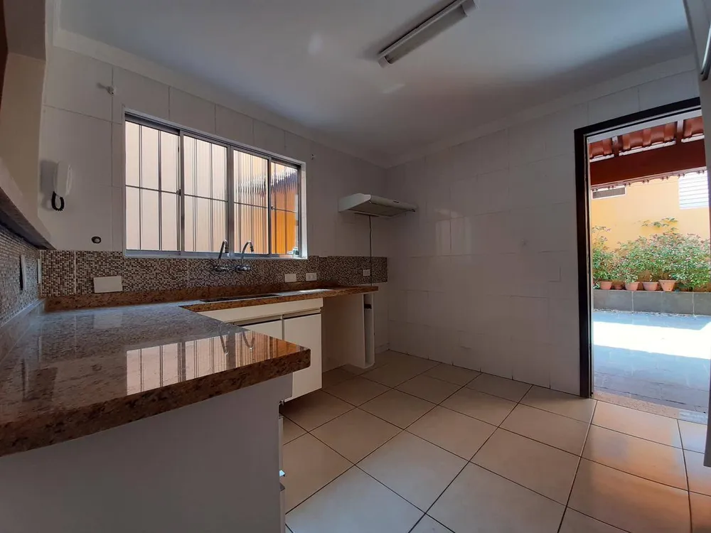 Sobrado, 3 quartos, 236 m² - Foto 4