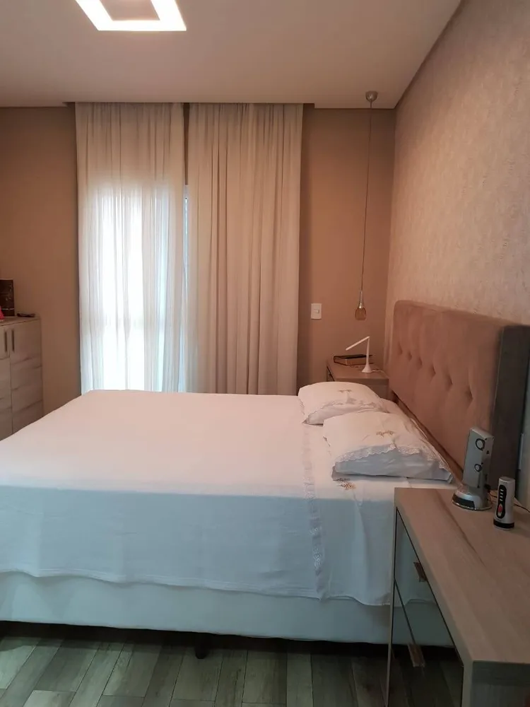 Sobrado, 3 quartos, 248 m² - Foto 2