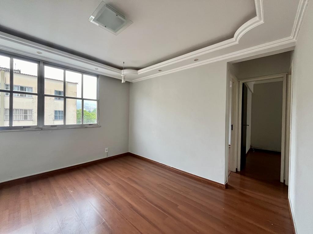 Apartamento à venda com 2 quartos, 70m² - Foto 7