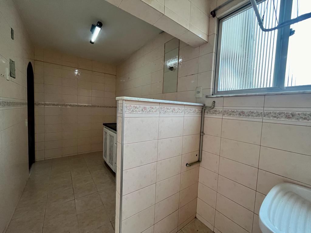 Apartamento à venda com 2 quartos, 70m² - Foto 15