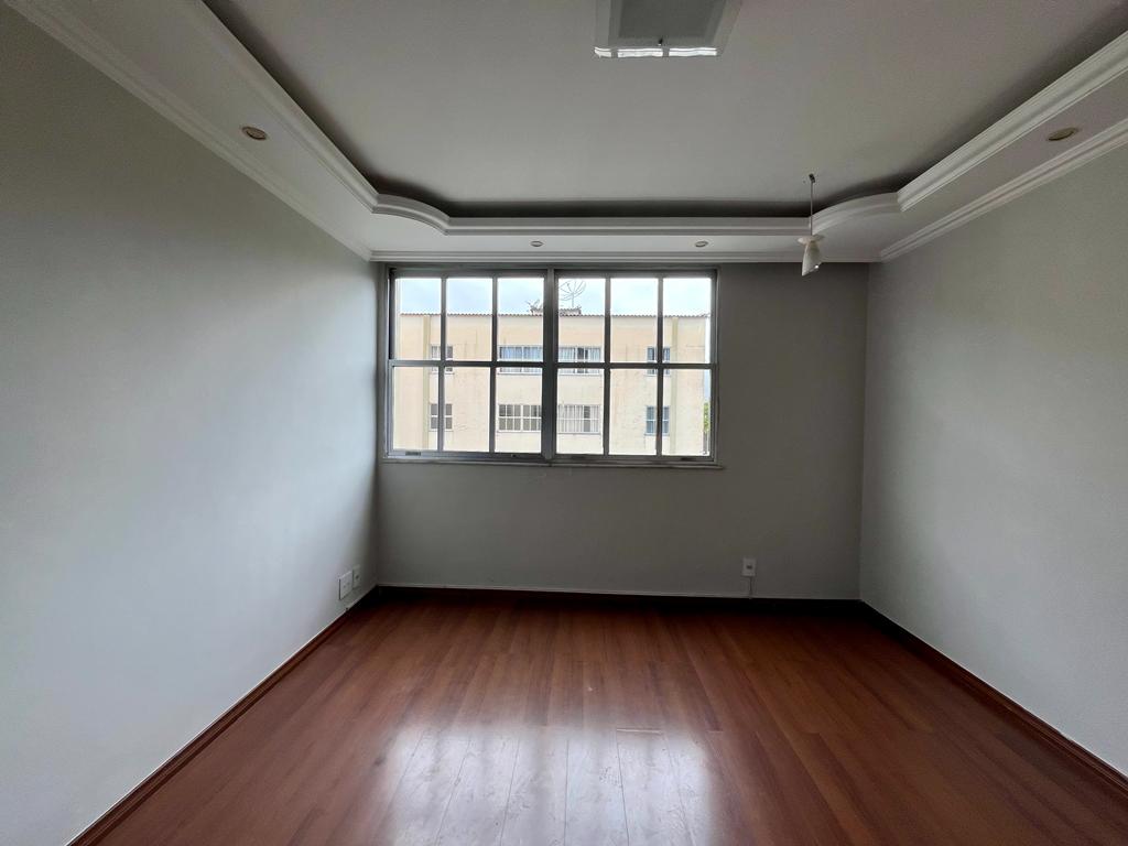 Apartamento à venda com 2 quartos, 70m² - Foto 13