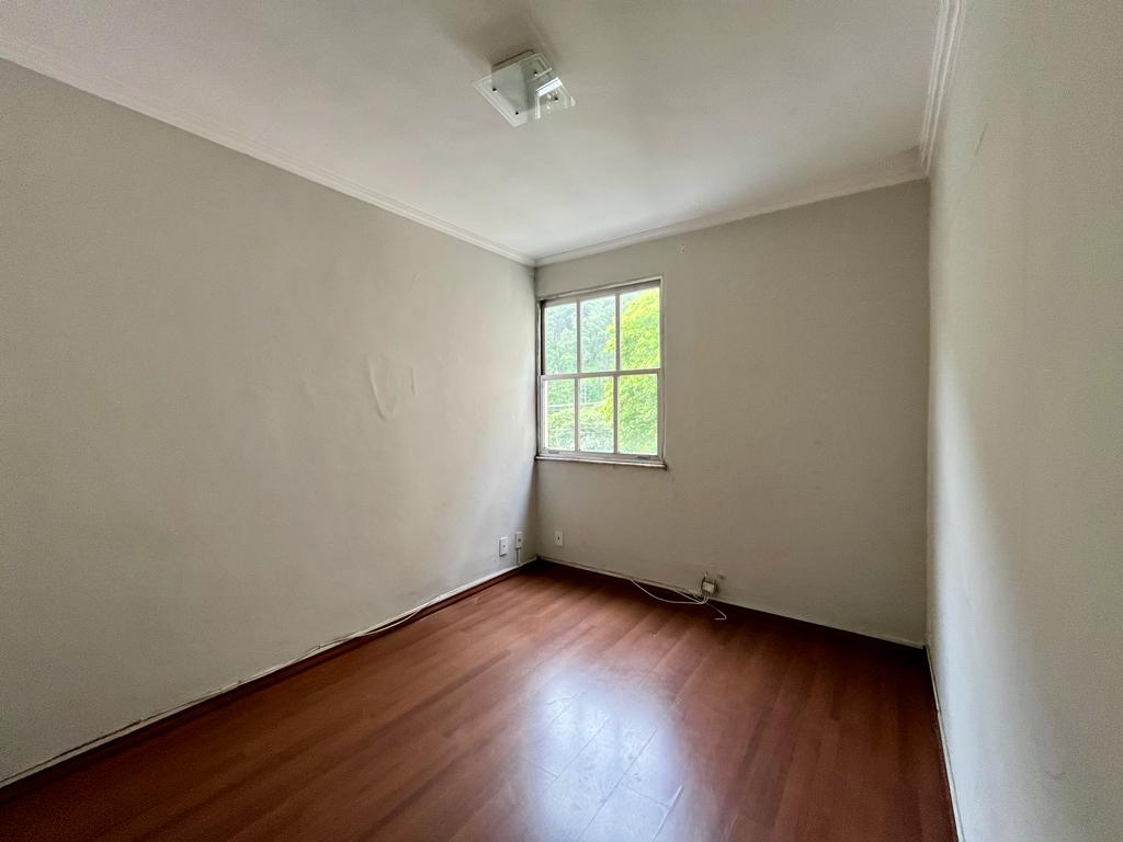 Apartamento à venda com 2 quartos, 70m² - Foto 19