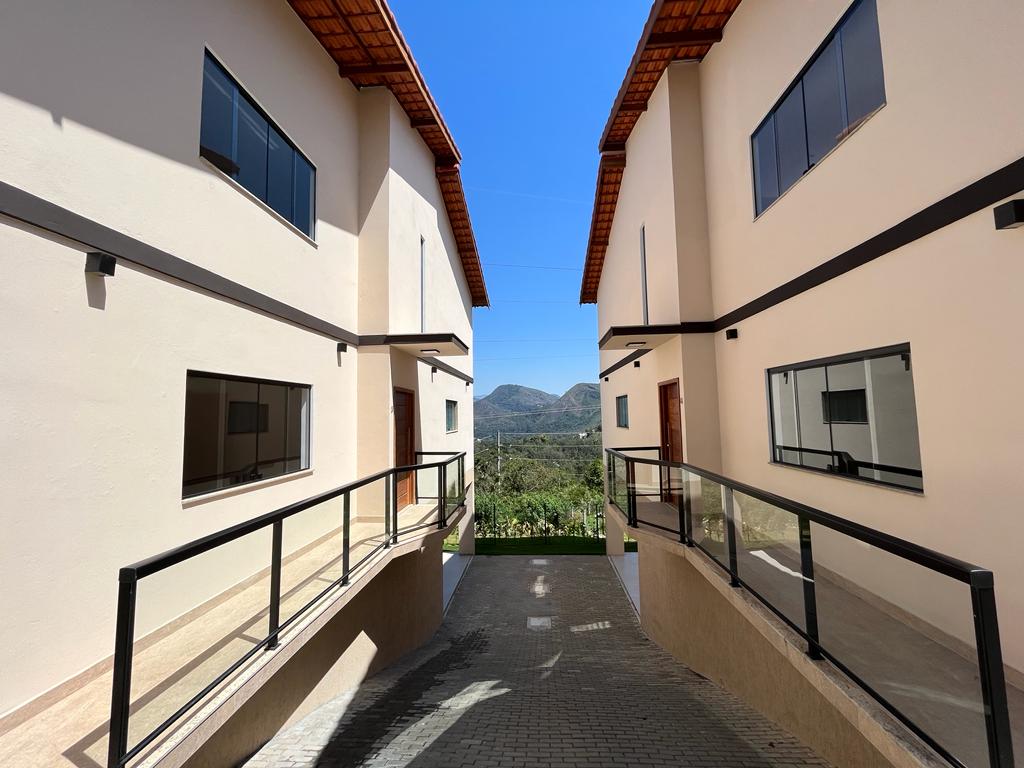 Casa de Condomínio à venda com 3 quartos, 184m² - Foto 4