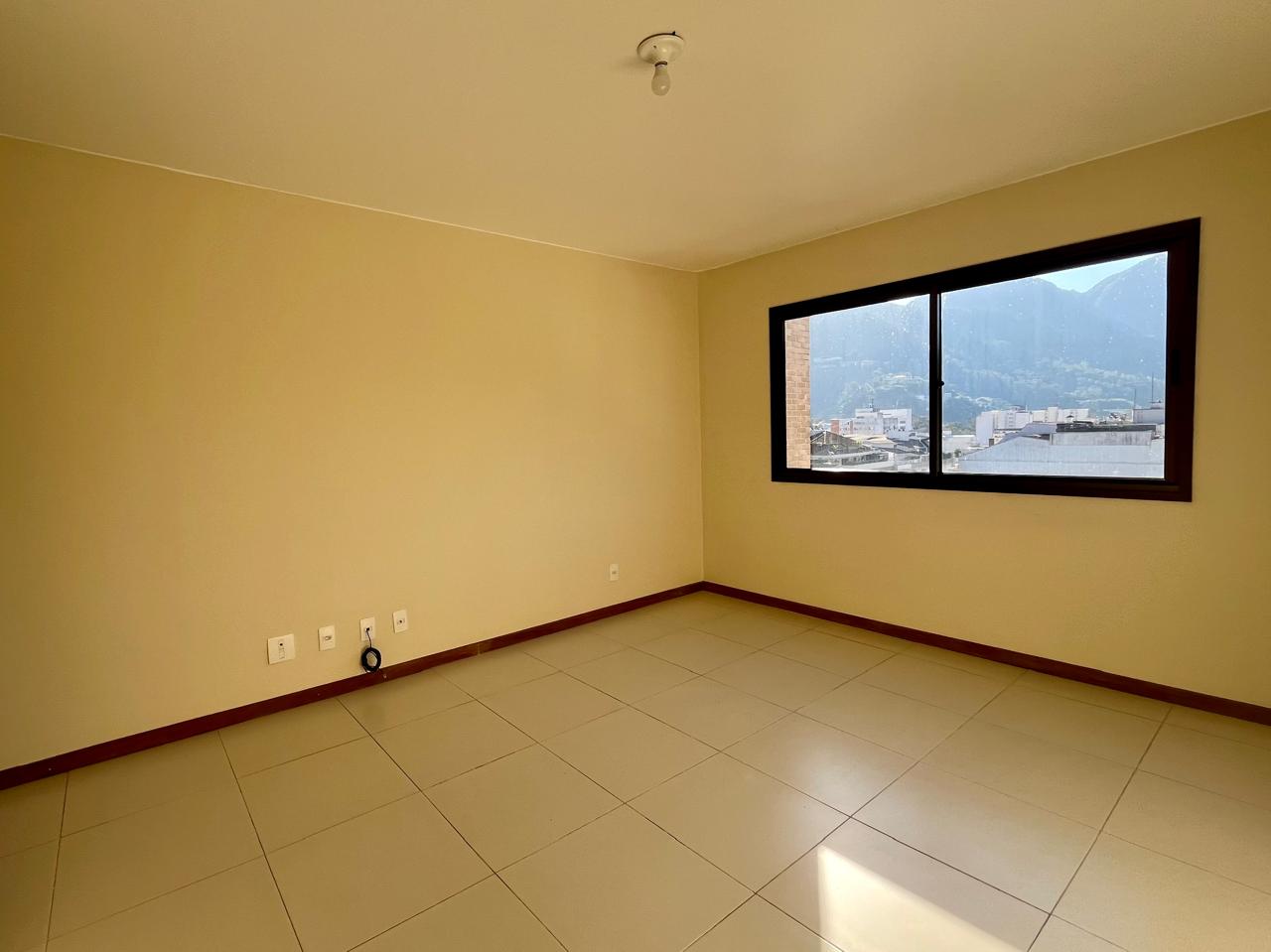 Apartamento à venda com 2 quartos, 138m² - Foto 3