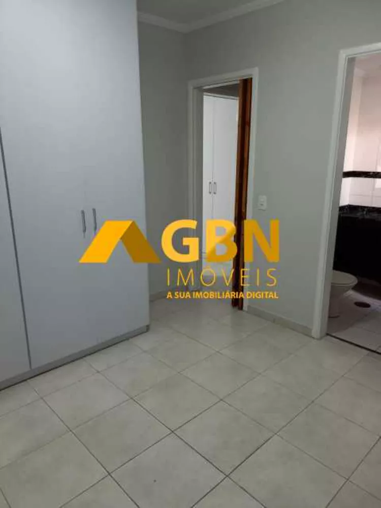 Apartamento à venda com 3 quartos, 74m² - Foto 11