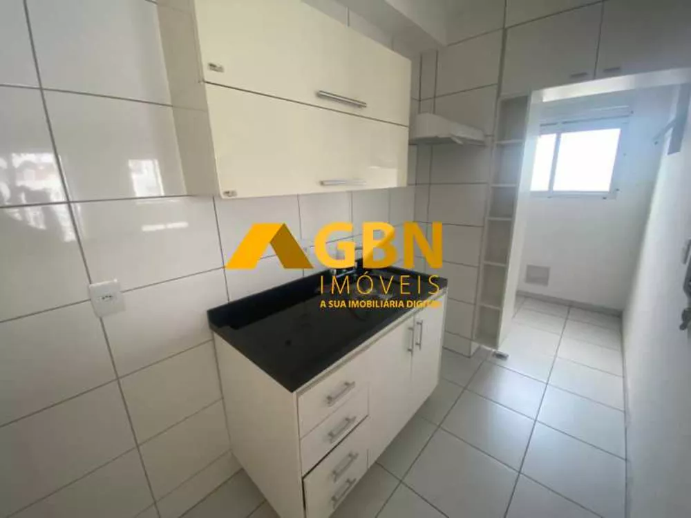 Apartamento à venda com 2 quartos, 66m² - Foto 5