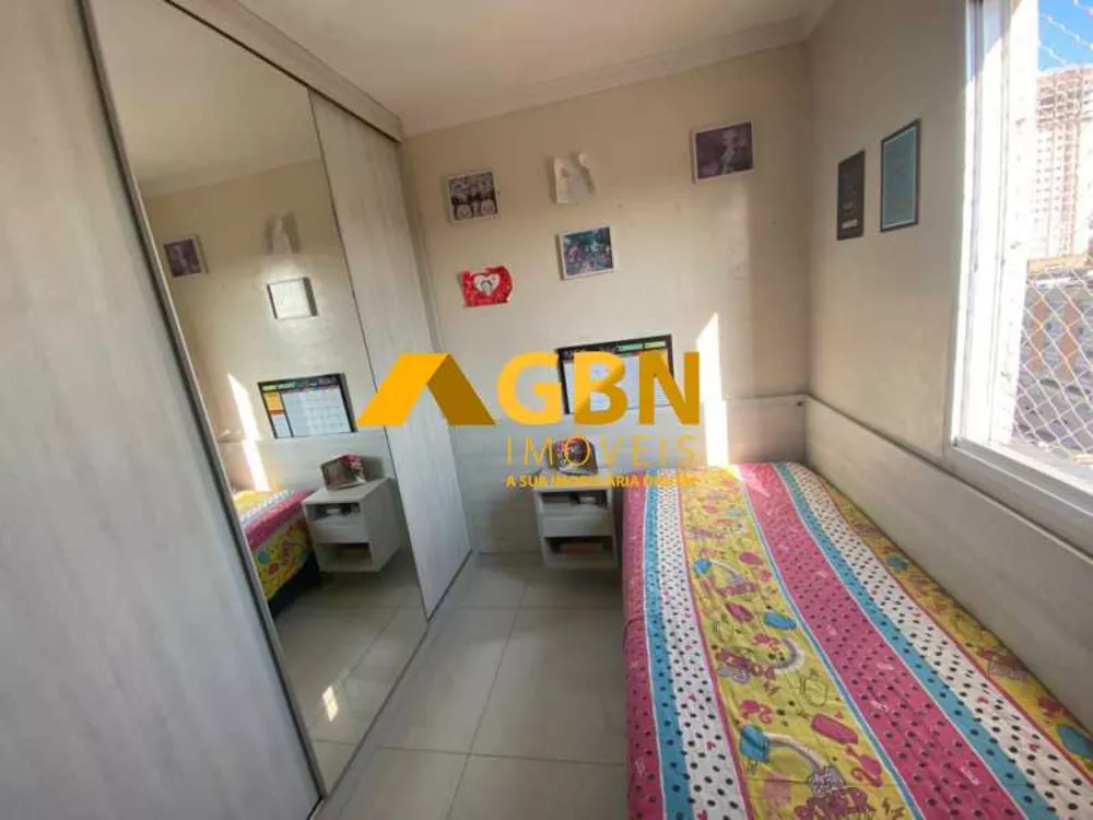 Apartamento à venda com 3 quartos, 76m² - Foto 11