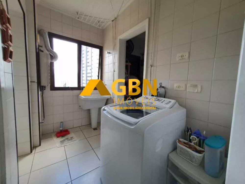 Apartamento à venda com 3 quartos, 140m² - Foto 9