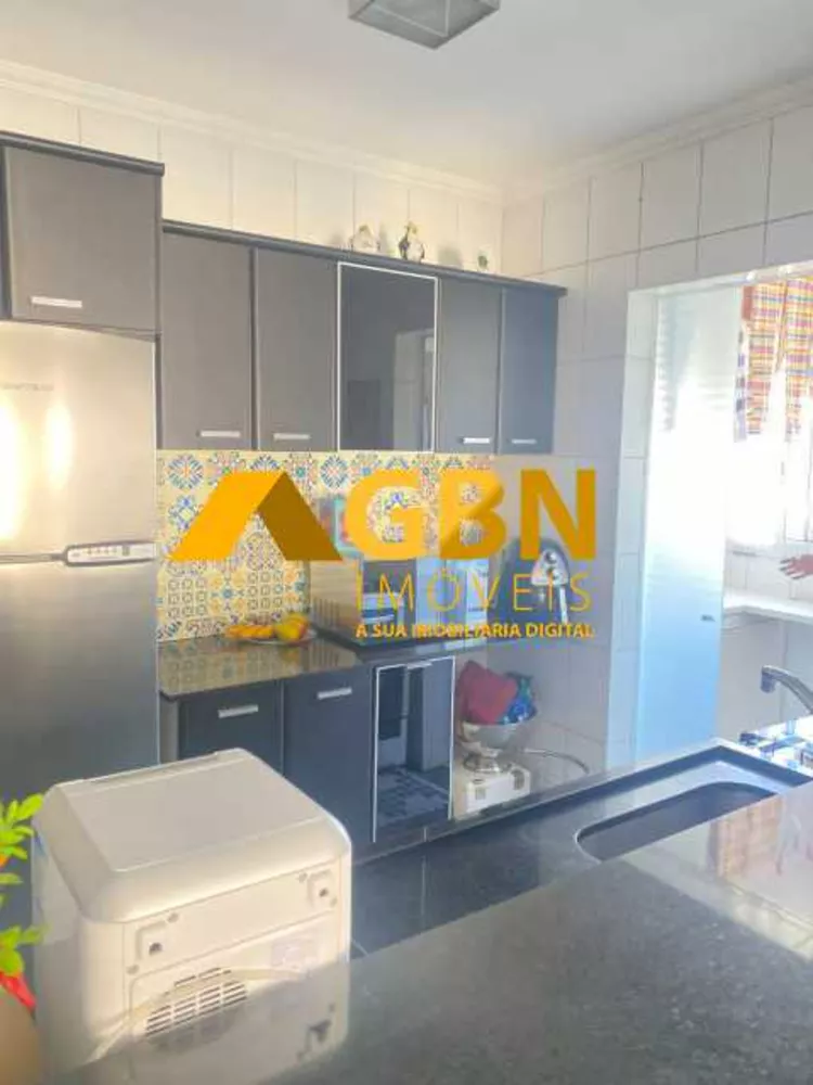 Apartamento à venda com 2 quartos, 67m² - Foto 4