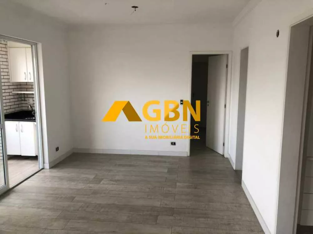 Apartamento à venda com 3 quartos, 113m² - Foto 1