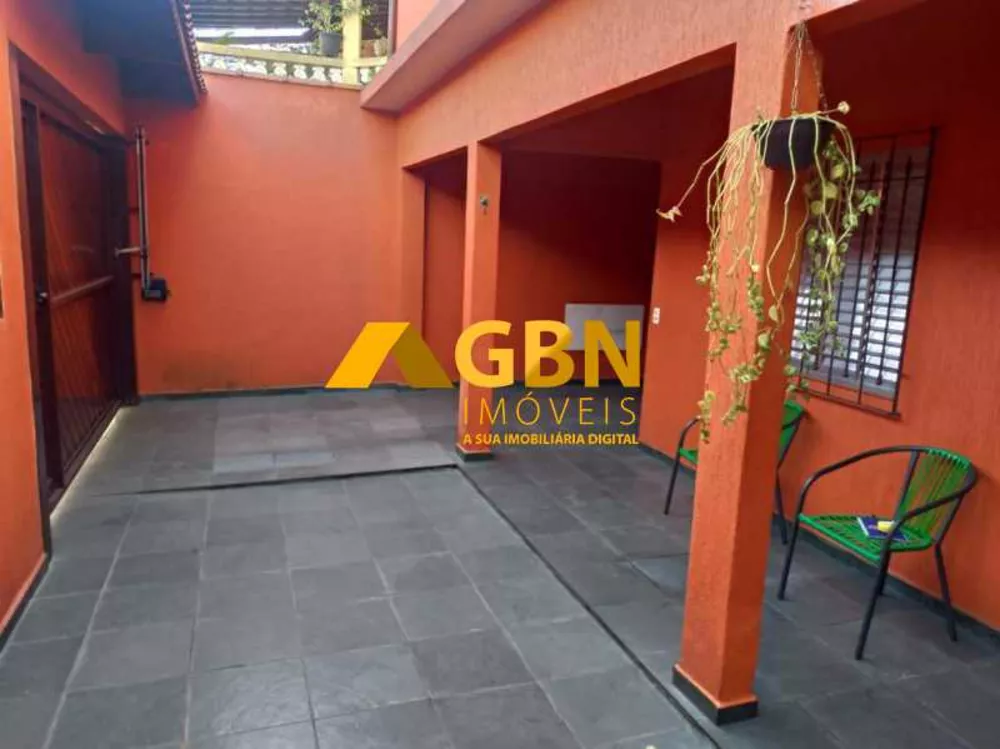 Casa de Condomínio à venda com 3 quartos, 155m² - Foto 2