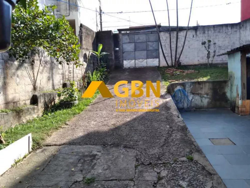 Casa à venda com 2 quartos, 140m² - Foto 4
