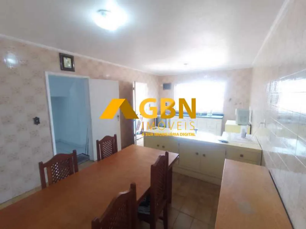 Casa, 3 quartos, 250 m² - Foto 13