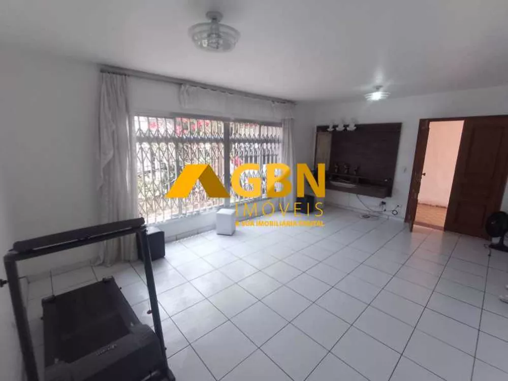 Casa à venda com 3 quartos, 250m² - Foto 3