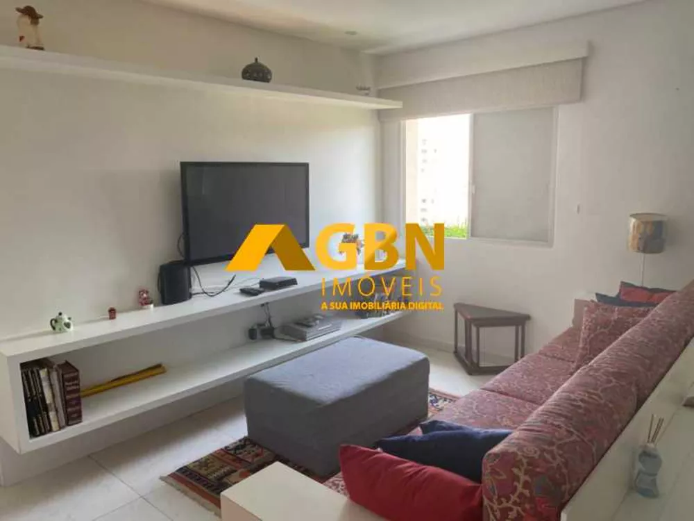 Apartamento à venda com 2 quartos, 62m² - Foto 1