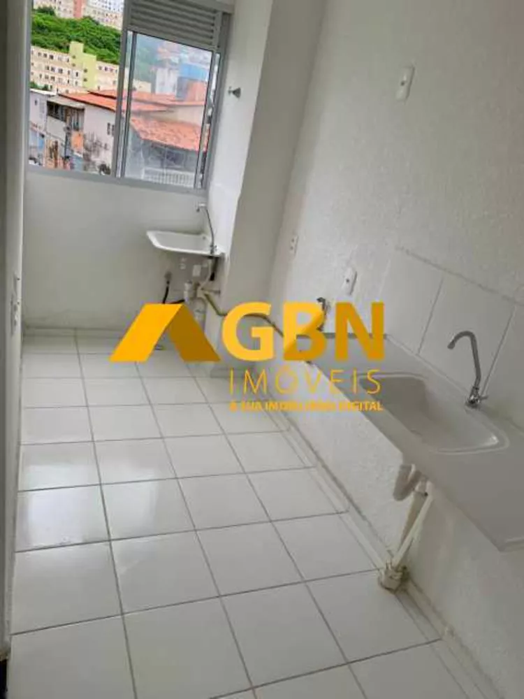 Apartamento à venda com 2 quartos, 42m² - Foto 4