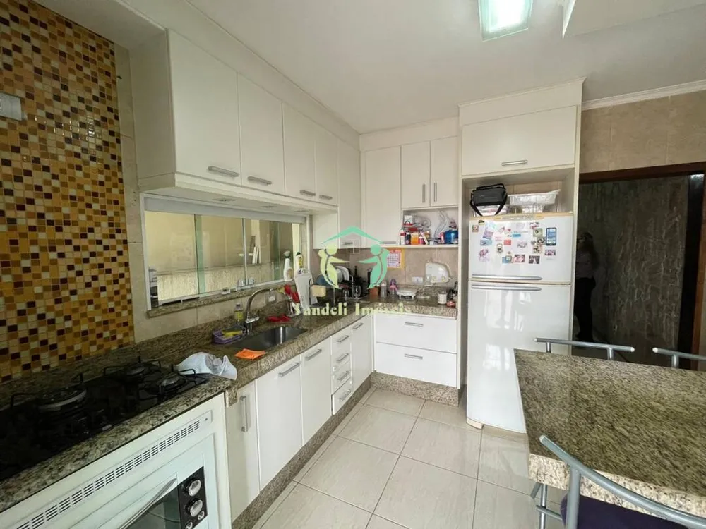 Sobrado, 3 quartos, 282 m² - Foto 4