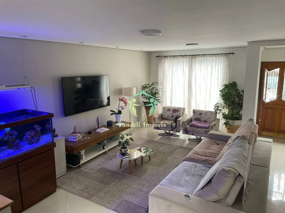 Sobrado, 3 quartos, 256 m² - Foto 6