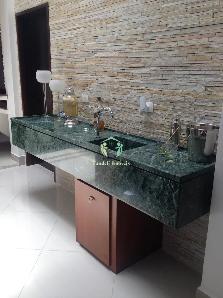 Sobrado, 3 quartos, 256 m² - Foto 8
