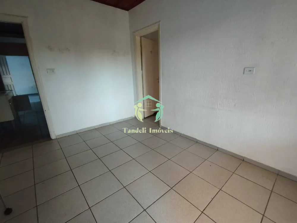 Casa, 7 quartos, 180 m² - Foto 1