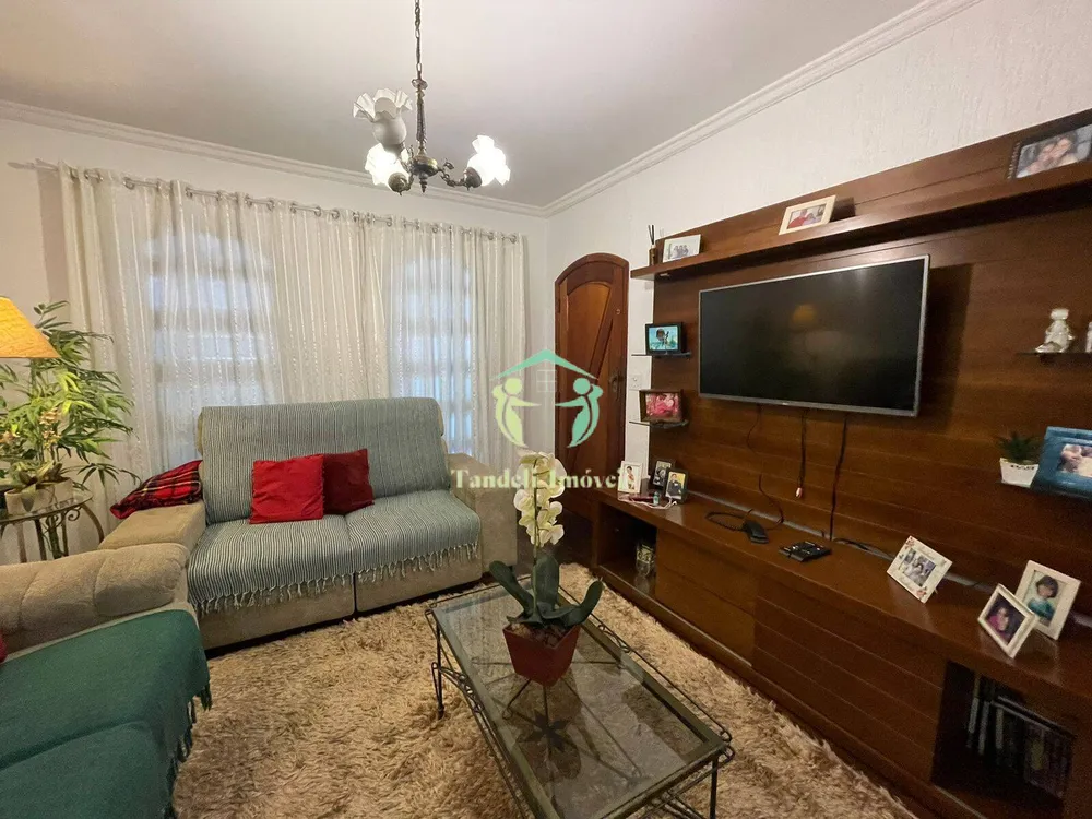 Sobrado, 3 quartos, 240 m² - Foto 1