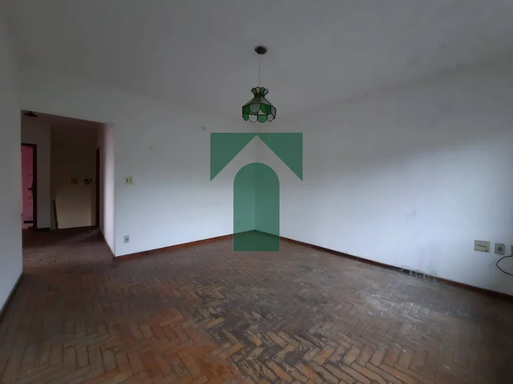 Sobrado, 3 quartos, 377 m² - Foto 1