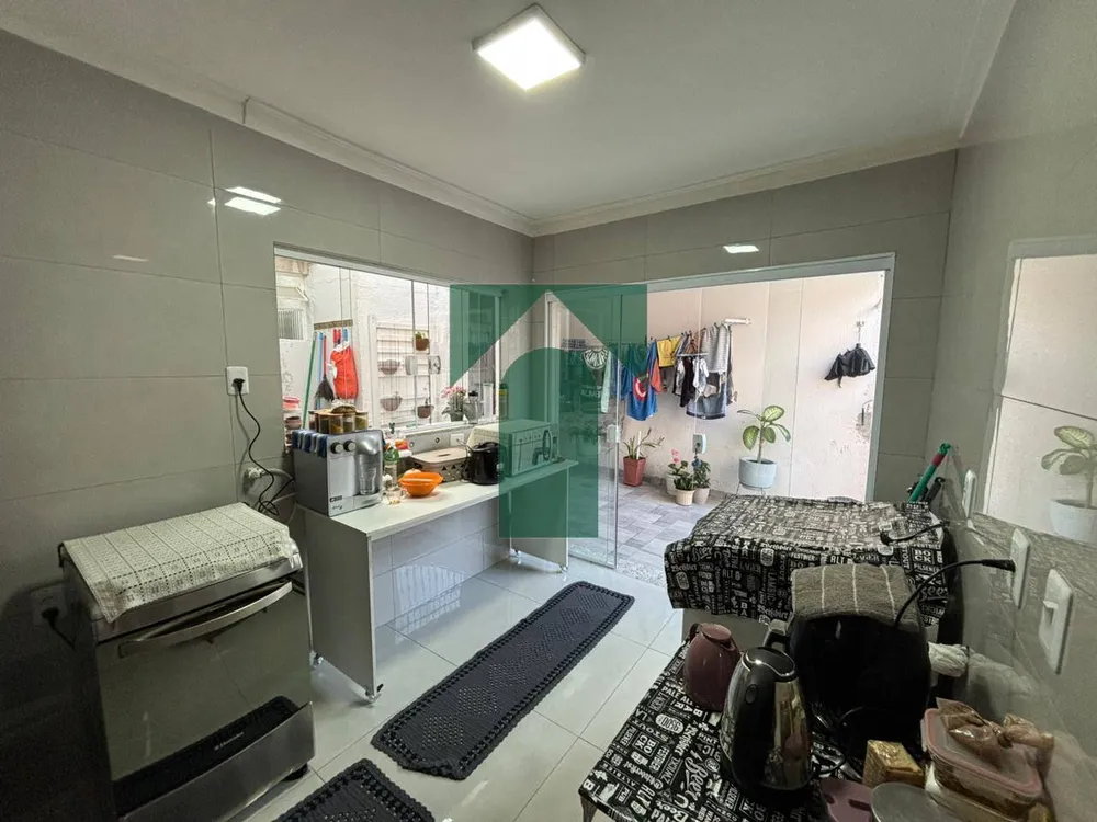 Casa, 3 quartos, 200 m² - Foto 2