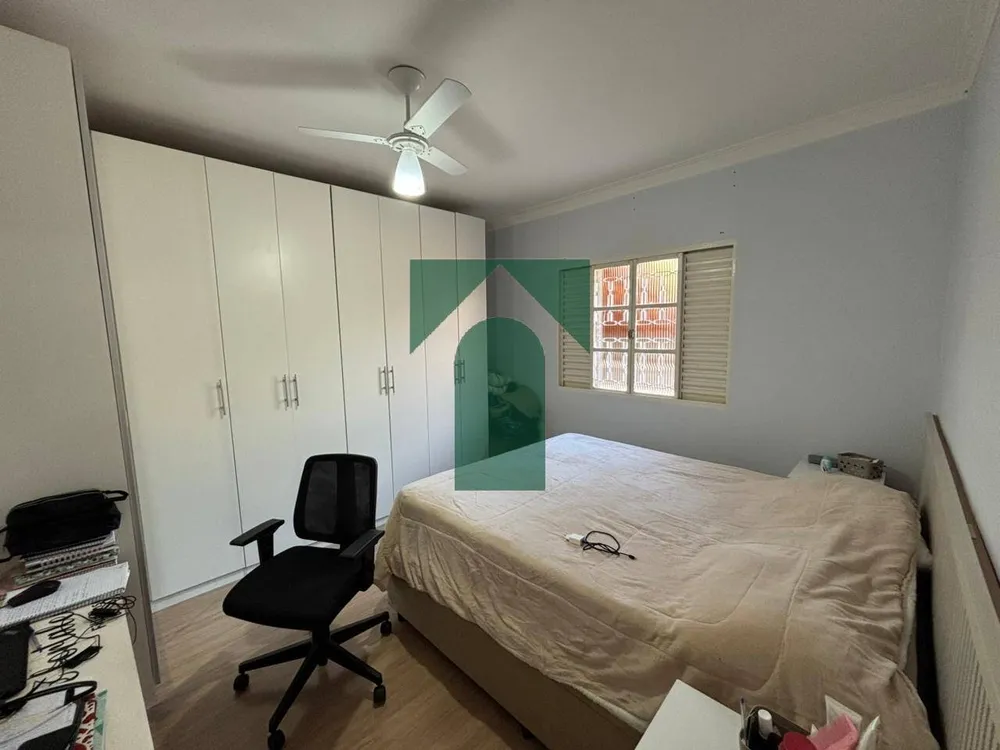 Casa, 3 quartos, 200 m² - Foto 10