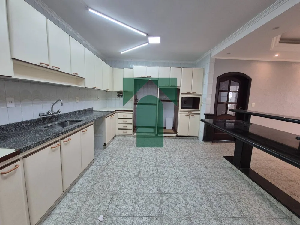 Sobrado, 3 quartos, 319 m² - Foto 4
