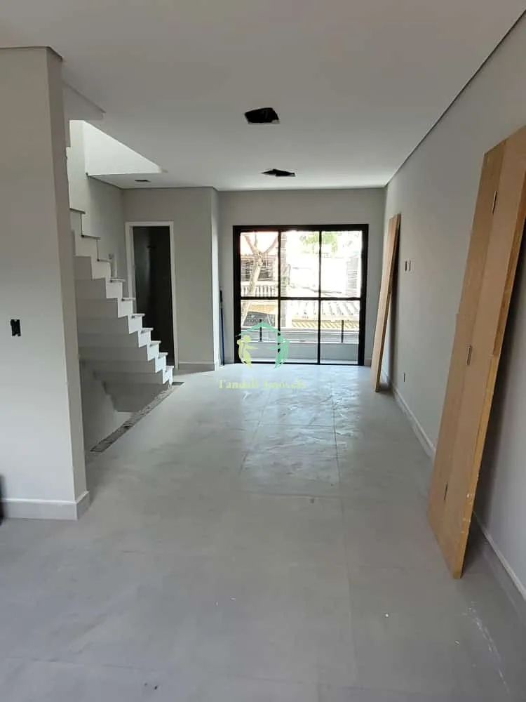 Sobrado, 12 quartos, 110 m² - Foto 1