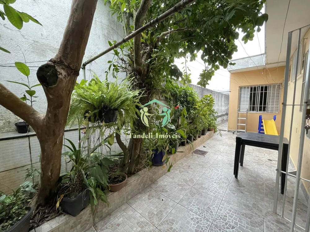 Casa, 3 quartos, 253 m² - Foto 1