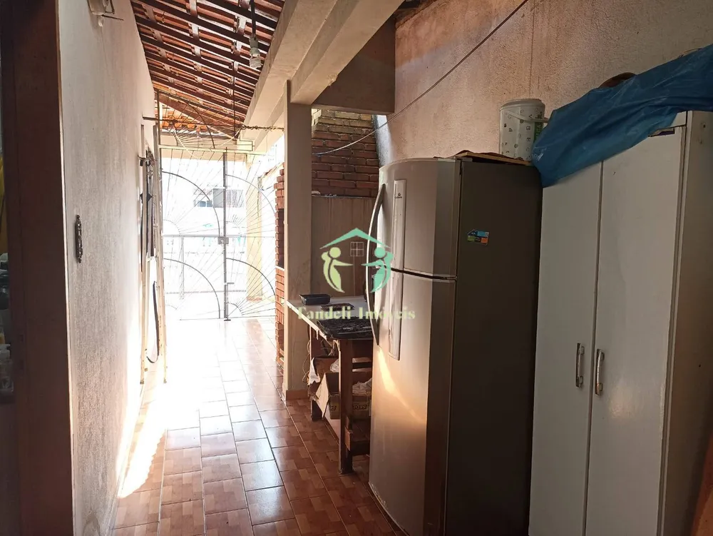 Casa, 3 quartos, 212 m² - Foto 11