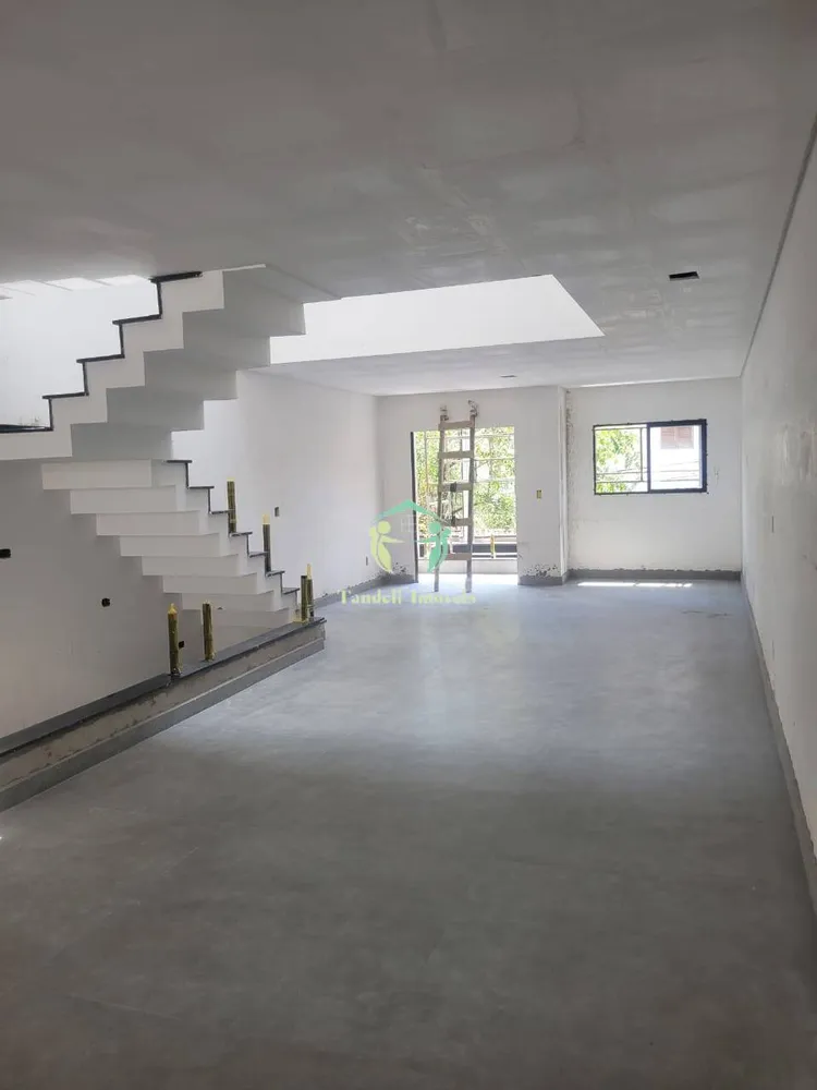 Sobrado, 3 quartos, 211 m² - Foto 2