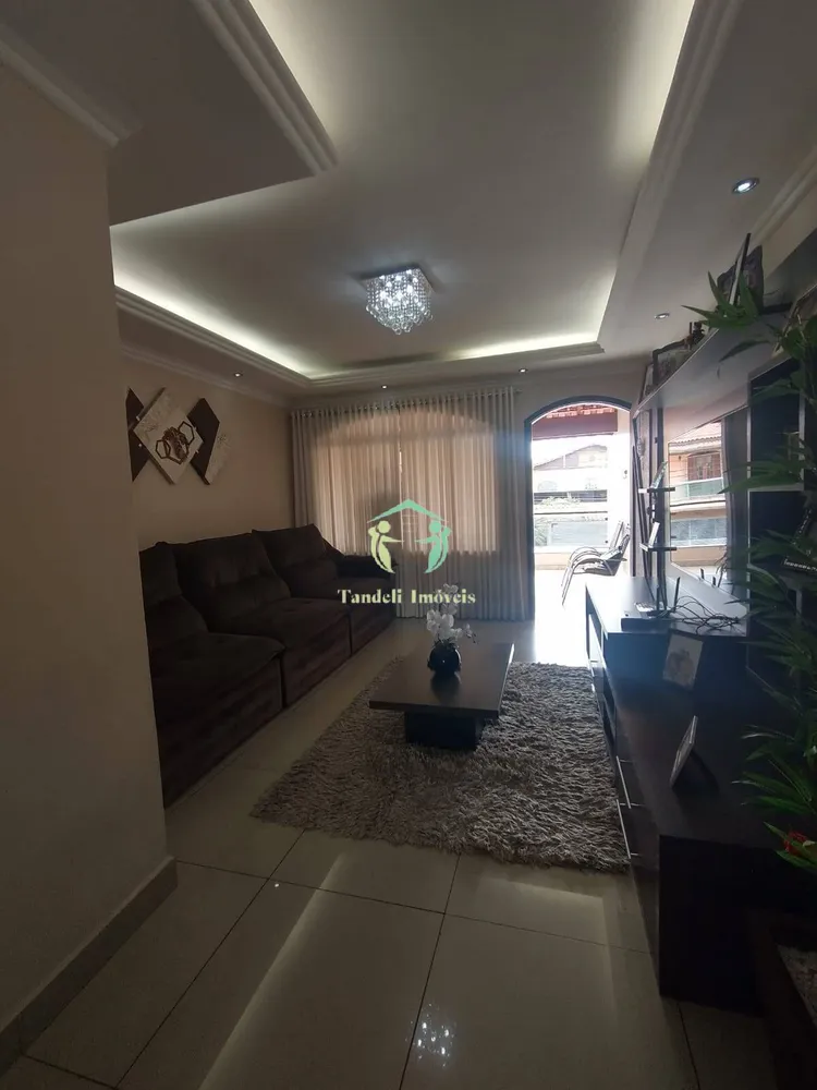 Sobrado, 4 quartos, 190 m² - Foto 2