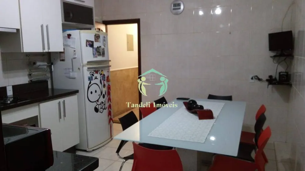 Sobrado, 3 quartos, 204 m² - Foto 1