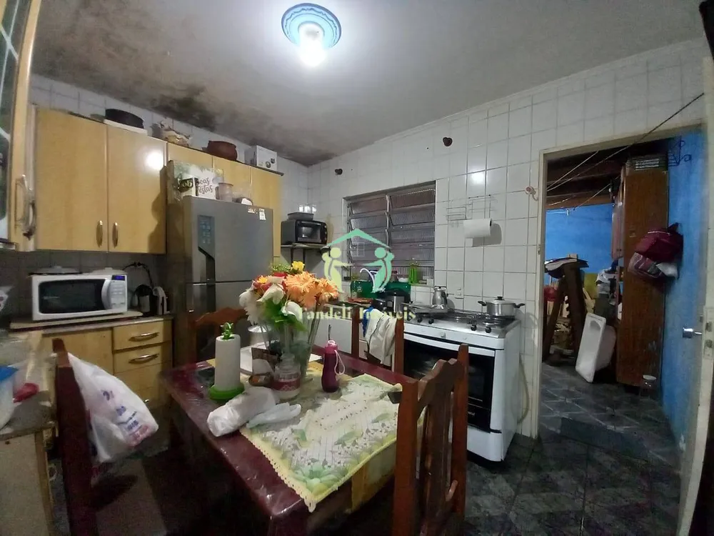 Sobrado, 8 quartos, 200 m² - Foto 3