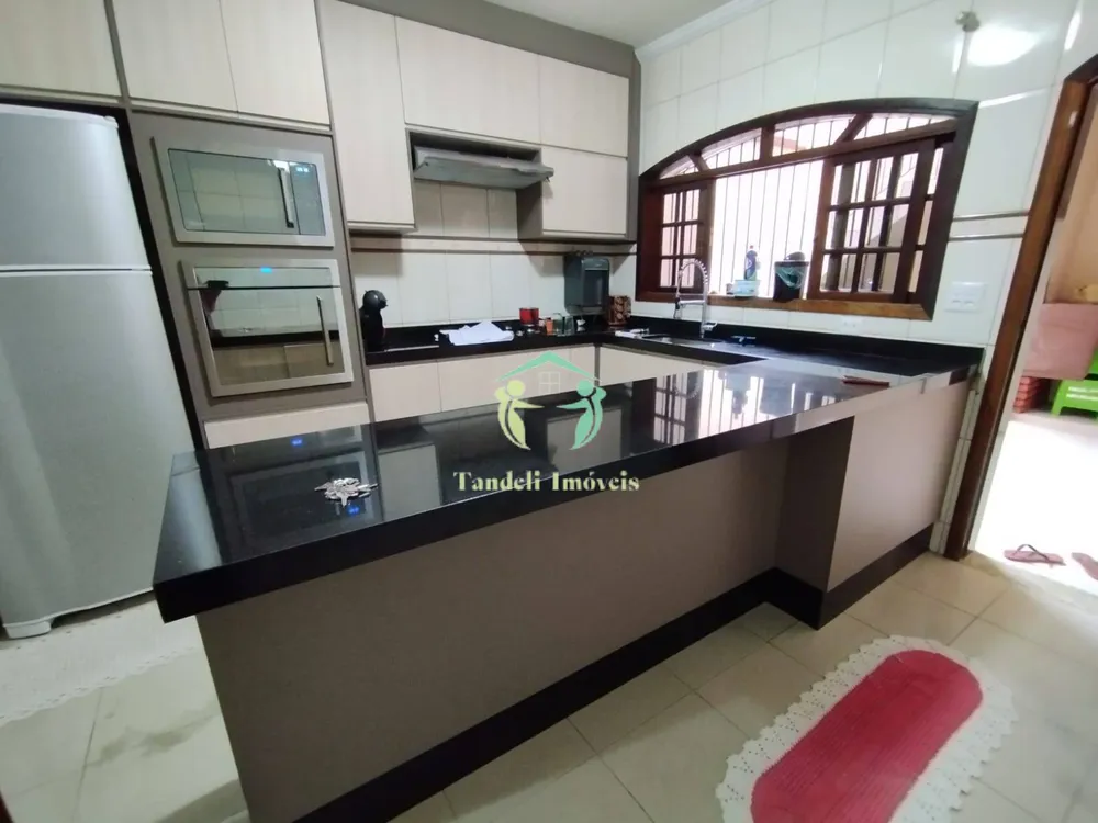 Sobrado, 3 quartos, 206 m² - Foto 3