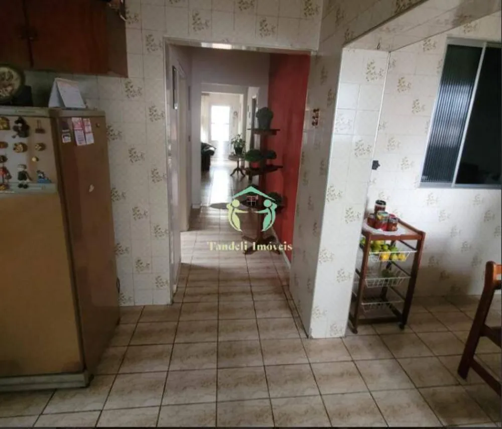 Casa, 3 quartos, 229 m² - Foto 2