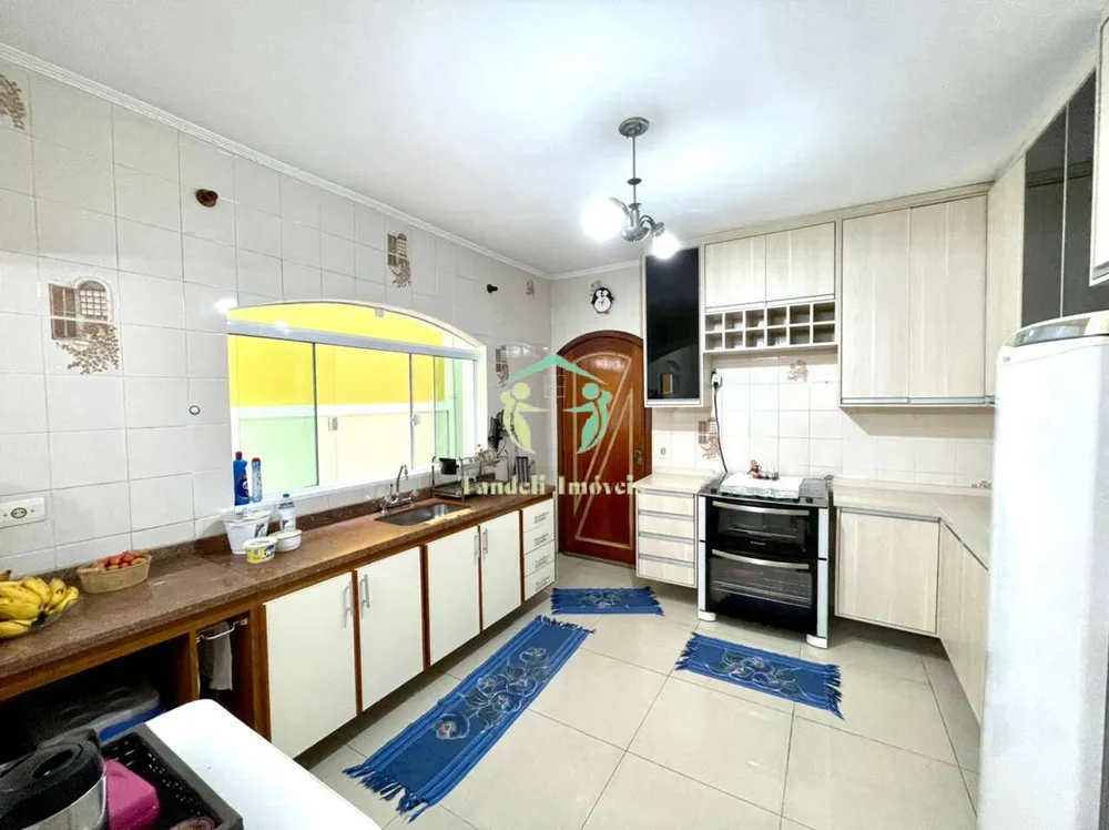 Sobrado, 3 quartos, 175 m² - Foto 1