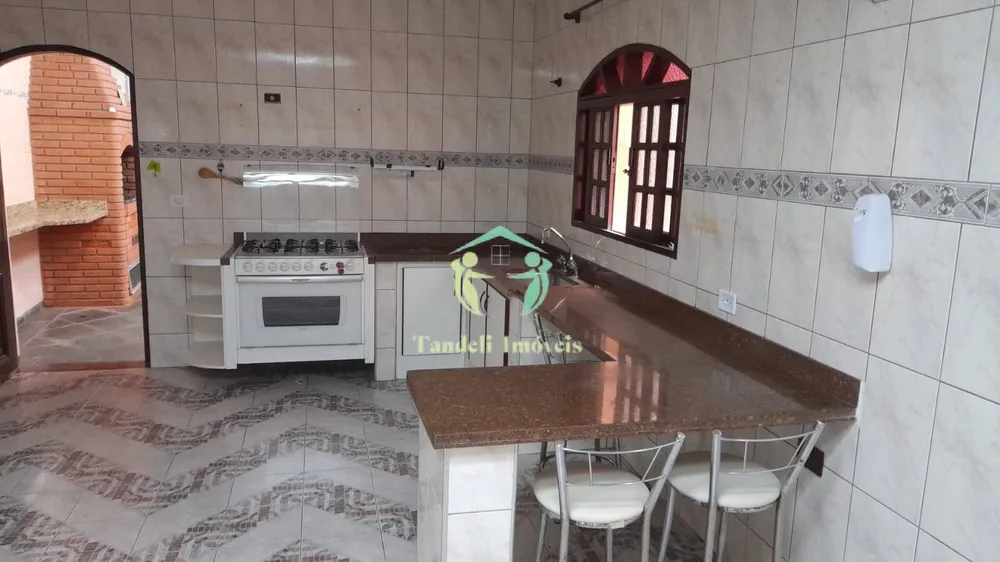 Sobrado, 3 quartos, 245 m² - Foto 1