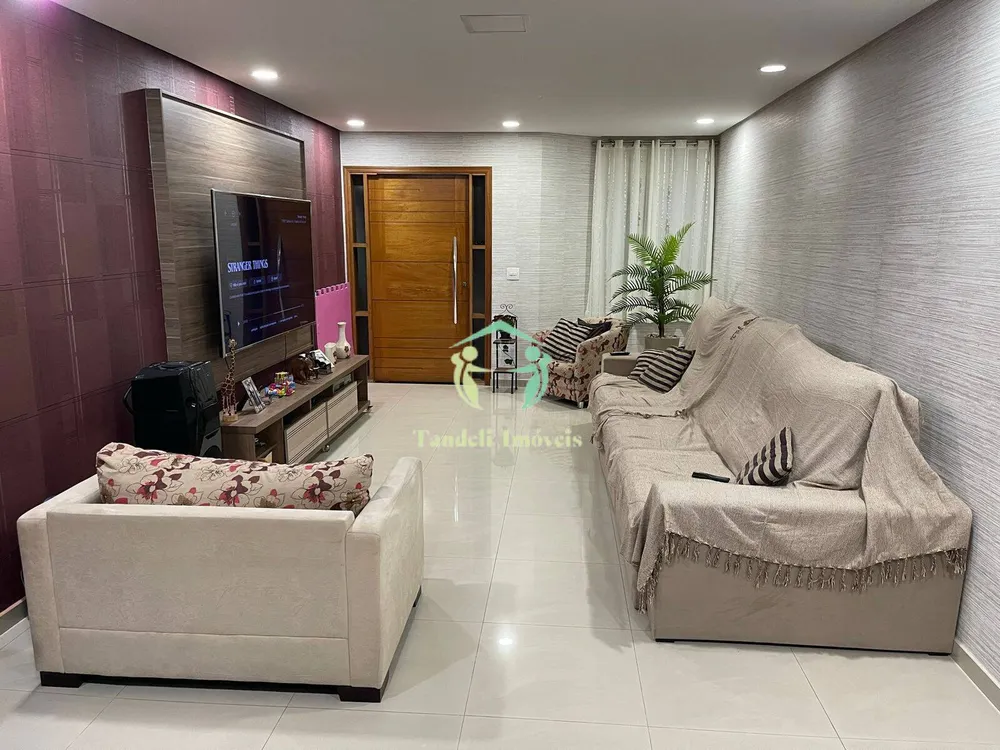 Sobrado, 33 quartos, 250 m² - Foto 2
