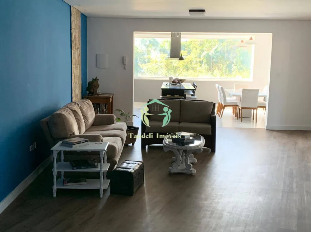 Apartamento, 3 quartos, 220 m² - Foto 2