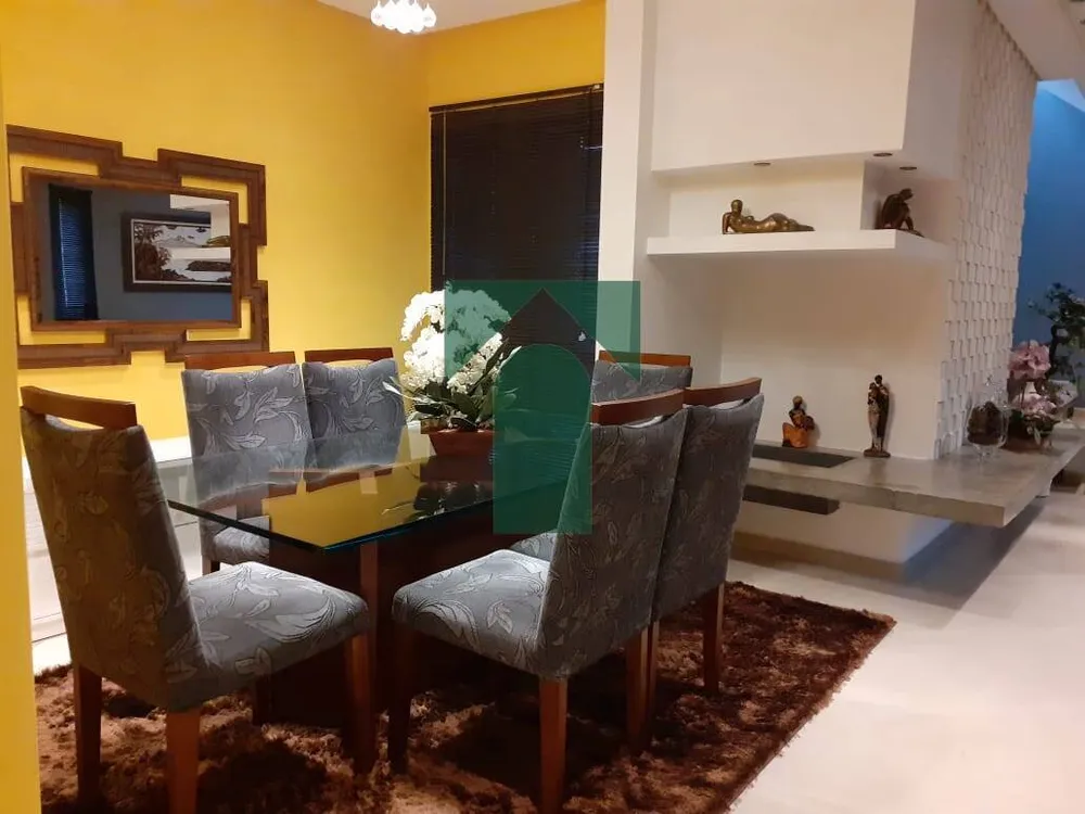 Sobrado, 3 quartos, 131 m² - Foto 1